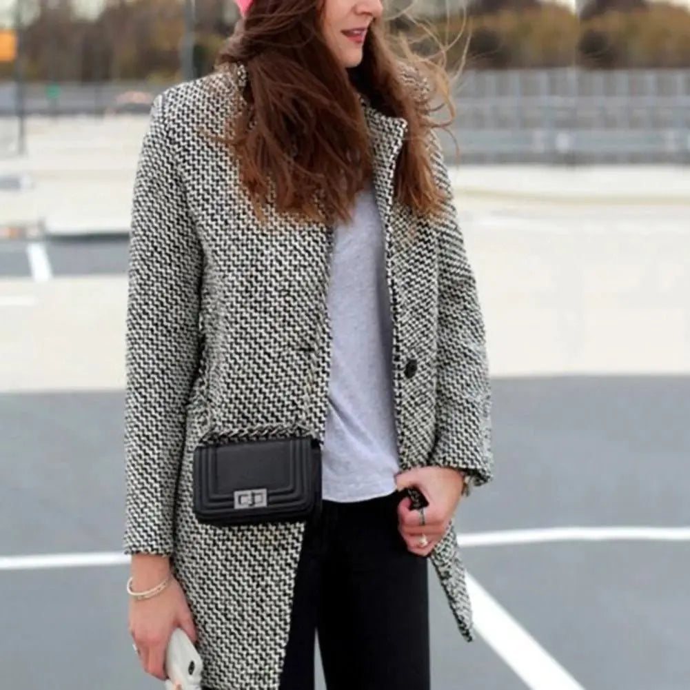 CLASSIC ELEGANCE WOOL COAT